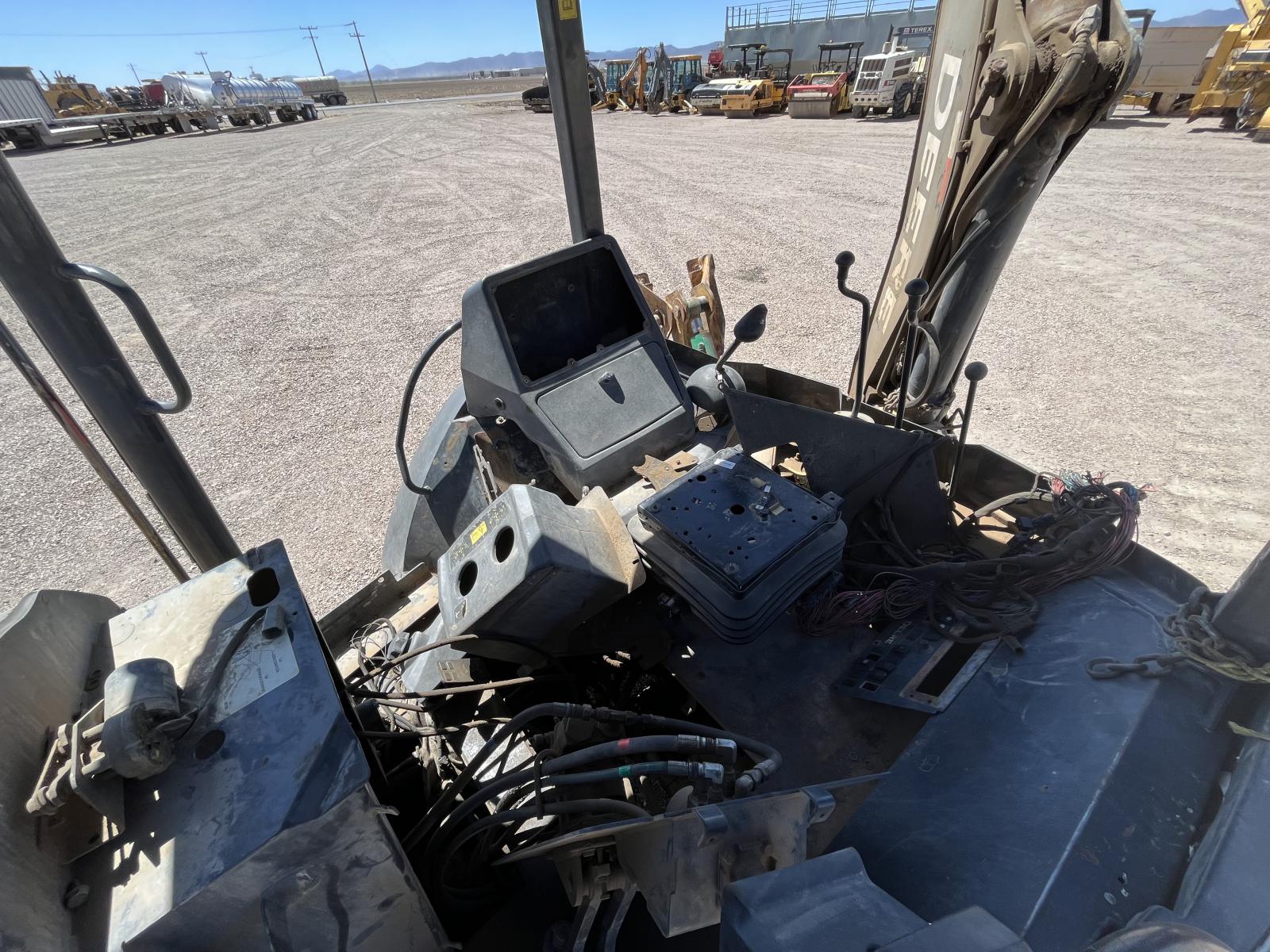 ./imagenes/INVOICE/2019/17605/RETROEXCAVADORA JOHN DEERE 310L (3).JPG